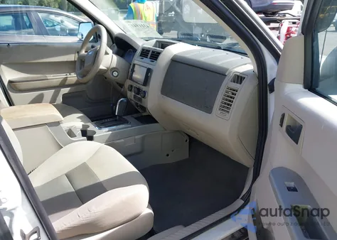 2008 Ford Escape Hybrid из США, поврежденный, VIN 1FMCU59H88KA49868